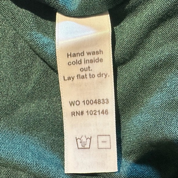 Michael Stars NWT Front to Back Long Sleeve Top Madison Brushed Jersey Ivy Large - Picture 6 of 6